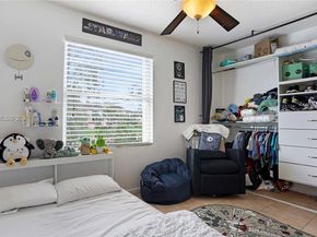 10717 NW 12th Mnr, Plantation FL 33322