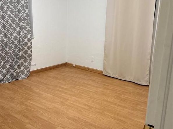 7712 Byron Ave 2, Miami Beach FL 33141