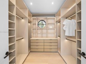 601 NE 56th St, Miami FL 33137