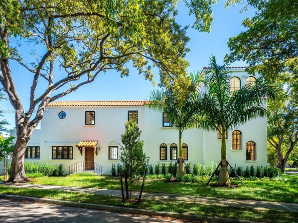 601 NE 56th St, Miami FL 33137