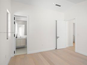 601 NE 56th St, Miami FL 33137