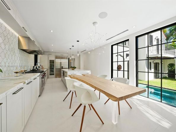 601 NE 56th St, Miami FL 33137