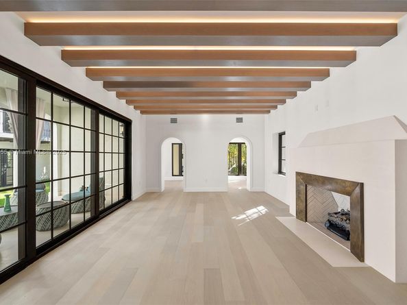 601 NE 56th St, Miami FL 33137