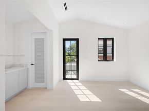 601 NE 56th St, Miami FL 33137