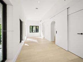 601 NE 56th St, Miami FL 33137