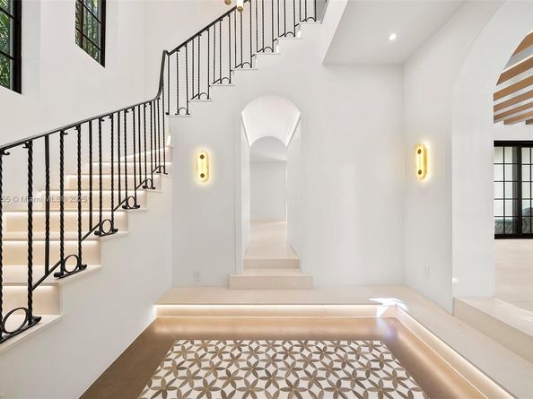 601 NE 56th St, Miami FL 33137