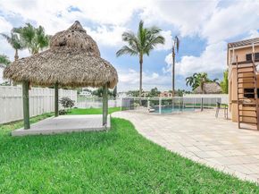 1018 NW 132nd Ave, Sunrise FL 33323