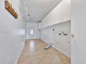 1018 NW 132nd Ave, Sunrise FL 33323