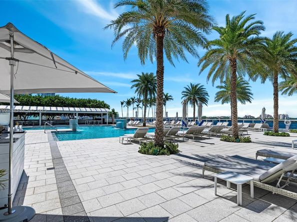 400 Alton Rd 3503, Miami Beach FL 33139