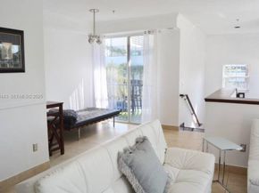 3205 NE 184th St 9302, Aventura FL 33160