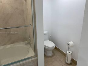 3205 NE 184th St 9302, Aventura FL 33160