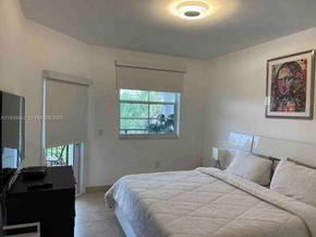 3205 NE 184th St 9302, Aventura FL 33160