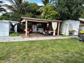 3303 NW 181st St, Miami Gardens FL 33056