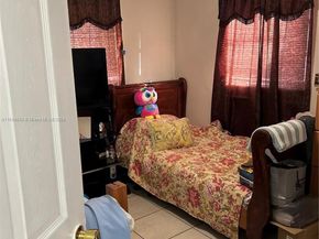 3303 NW 181st St, Miami Gardens FL 33056