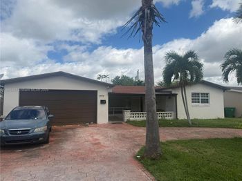 7773 Biltmore Blvd