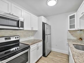 8261 SW 128th St 215, Pinecrest FL 33156