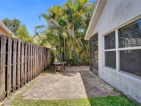 2702 Arborwood Rd, Davie FL 33328