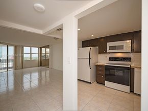 1901 Brickell Ave B2205, Miami FL 33129