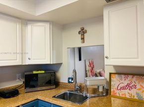 118 Royal Park Dr 1F, Oakland Park FL 33309