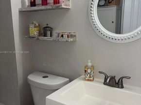 118 Royal Park Dr 1F, Oakland Park FL 33309