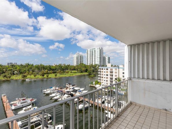 1700 NW N River Dr 708, Miami FL 33125