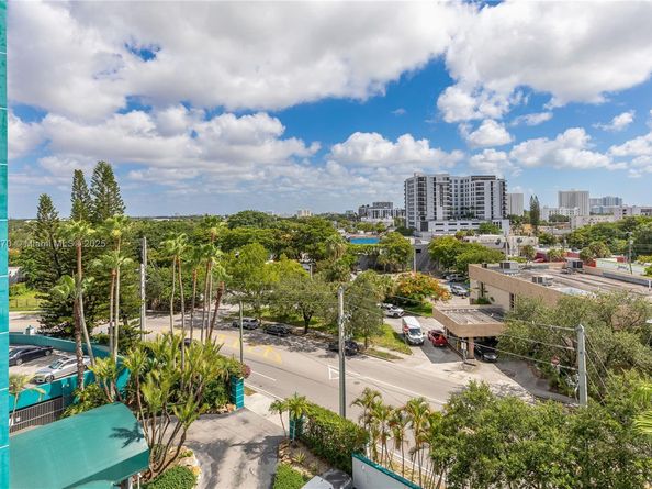 1700 NW N River Dr 708, Miami FL 33125