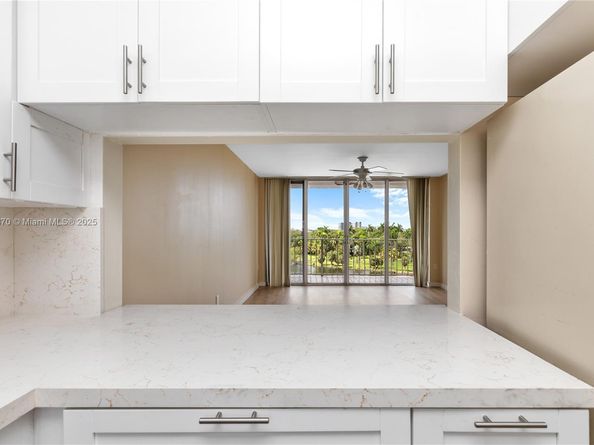 1700 NW N River Dr 708, Miami FL 33125