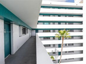 1700 NW N River Dr 708, Miami FL 33125