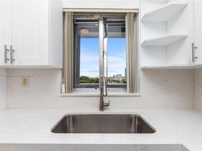 1700 NW N River Dr 708, Miami FL 33125