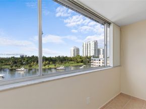 1700 NW N River Dr 708, Miami FL 33125