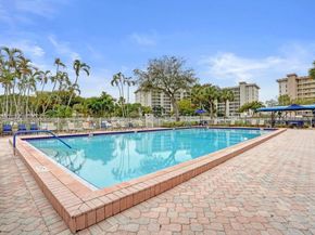 2681 S Course Dr 204, Pompano Beach FL 33069