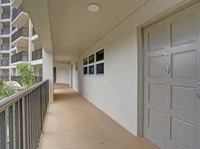 2681 S Course Dr 204, Pompano Beach FL 33069