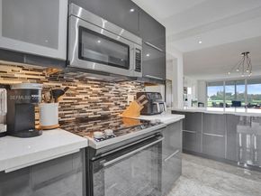 2681 S Course Dr 204, Pompano Beach FL 33069