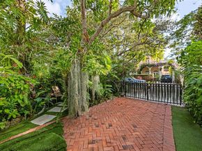 37 NE 44th St, Miami FL 33137