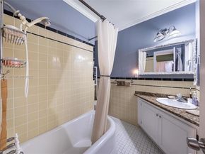 37 NE 44th St, Miami FL 33137