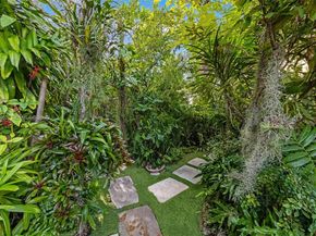 37 NE 44th St, Miami FL 33137