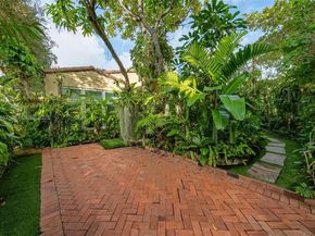 37 NE 44th St, Miami FL 33137