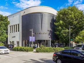 37 NE 44th St, Miami FL 33137