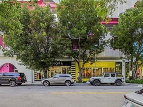 37 NE 44th St, Miami FL 33137