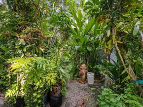 37 NE 44th St, Miami FL 33137