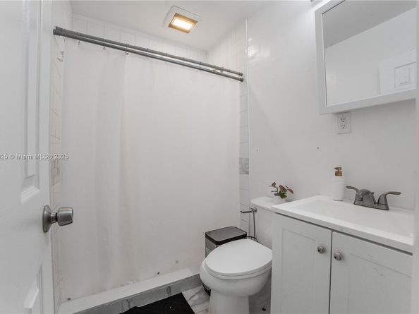 662 Tamiami Blvd, Miami FL 33144