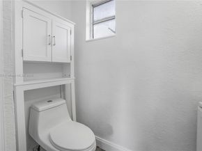 662 Tamiami Blvd, Miami FL 33144