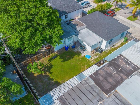 662 Tamiami Blvd, Miami FL 33144