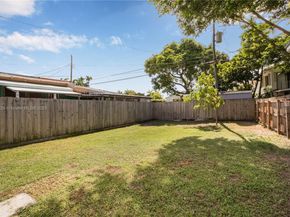 662 Tamiami Blvd, Miami FL 33144