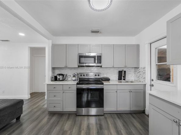 662 Tamiami Blvd, Miami FL 33144
