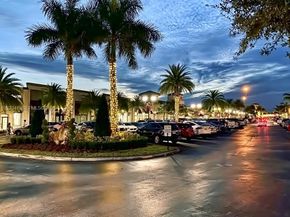 100 SW 117th Ter 2303, Pembroke Pines FL 33025