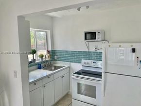5960 NE 5th Ct 5, Miami FL 33137