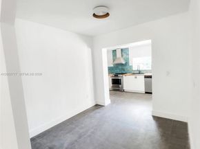 3685 SW 1st Ave, Miami FL 33145