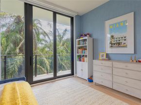 3581 E Glencoe St 203, Miami FL 33133