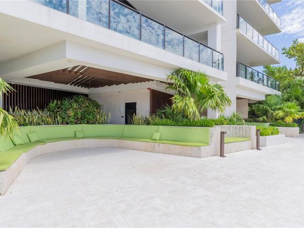 3581 E Glencoe St 203, Miami FL 33133